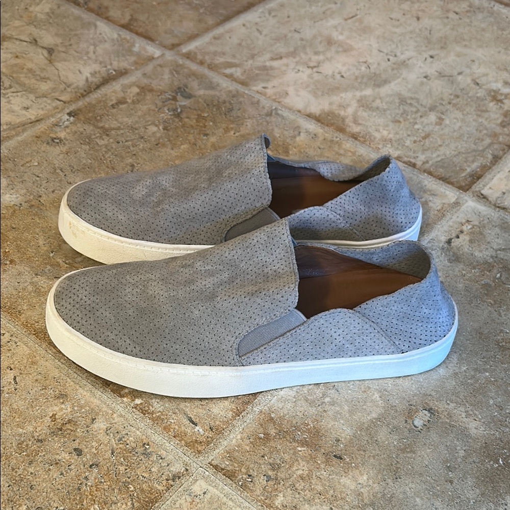 Steve Madden Perforated Gray Slip-On Flats